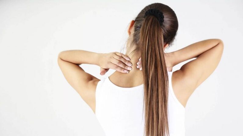 Osteokondroz nedeniyle boyun ağrısı